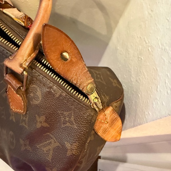 Louis Vuitton Vintage Monogram Speedy 30 Bag - Brown/Tan - Picture 2 of 12